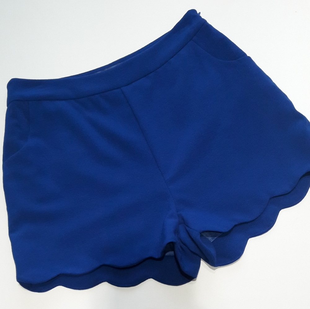 Blue Rain | Scallop Hem Shorts